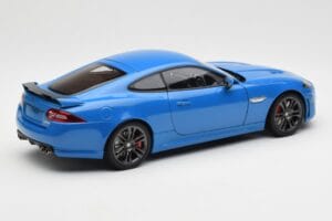 Jaguar XKR-S X150 French Racing Bleu AUTOart 1:18 73641 Métal — image 3 sur 8