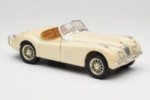 Jaguar XK120 Blanc Eduscho 1:18 7482-1HTH Métal — image 6 sur 8