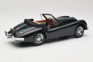 Jaguar XK140 Drophead Coupe Noir Sun Star 1:18 2802 Métal — image 3 sur 8
