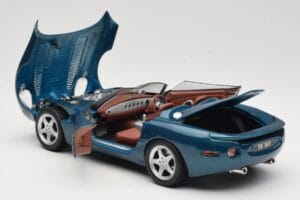 Jaguar XK180 Vert Maisto 1:18 50337 Métal — image 5 sur 8