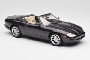 Jaguar XKR X100 Cabriolet Gris Maisto 1:18 50331 Métal — image 6 sur 8