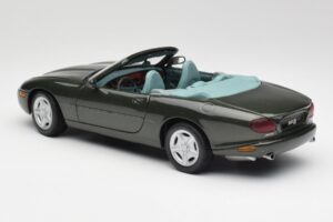 Jaguar XKR X100 Cabriolet Vert Maisto 1:18 37800-M1 Métal — image 7 sur 8
