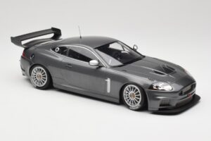 Jaguar XKR GT3 Grey Metallic Minichamps 1:18 150081390 Métal — image 4 sur 6
