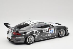 Jaguar XKR GT3 Quaife #33 P. Hall FIA GT3 Championship 2008 Minichamps 1:18 150081333 Métal — image 2 sur 6