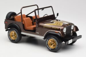 Jeep CJ-7 Golden Eagle Vert MCG 1:18 MCG18109 Métal — image 4 sur 6