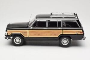 Jeep Grand Wagoneer Noir KK-Scale 1:18 KKDC181113 Métal — image 3 sur 6