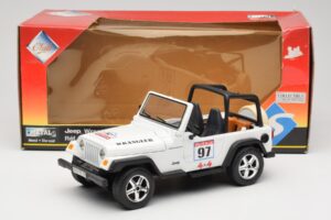 Jeep Wrangler Rallye #97 Beige Solido 1:18 9012 Métal — image 6 sur 6