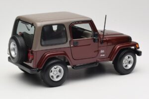 Jeep Wrangler TJ Sahara Rouge Maisto 1:18 31662 Métal — image 3 sur 8