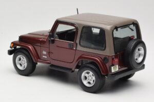 Jeep Wrangler TJ Sahara Rouge Maisto 1:18 31662 Métal — image 7 sur 8