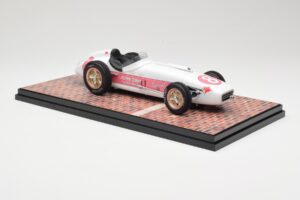 Watson Roadster #8 P. Flaherty John Zink Racing Indianapolis 500 Winner 1956 Carousel 1 1:18 143000 Métal — image 4 sur 6
