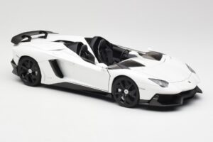 Lamborghini Aventador J Blanc AUTOart 1:18 74674 Métal — image 6 sur 8