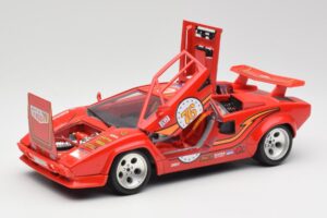 Lamborghini Countach Rouge Bburago 1:18 3047 Métal — image 2 sur 8