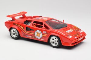 Lamborghini Countach Rouge Bburago 1:18 3047 Métal — image 6 sur 8