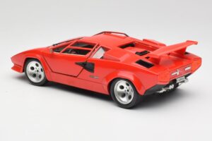 Lamborghini Countach Rouge Bburago 1:18 3047-M1 Métal — image 7 sur 8