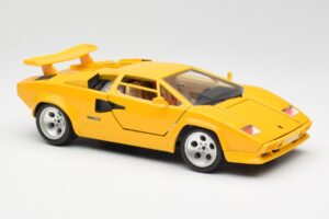 Lamborghini Countach Jaune Bburago 1:18 3037 Métal — image 6 sur 8