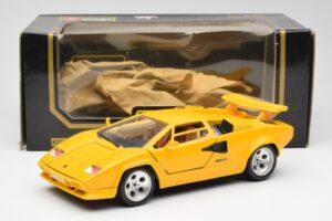 Lamborghini Countach Jaune Bburago 1:18 3037 Métal — image 8 sur 8