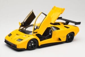 Lamborghini Diablo GTR Jaune Hot Wheels 1:18 53885 Métal — image 2 sur 8