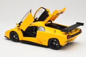 Lamborghini Diablo GTR Jaune Hot Wheels 1:18 53885 Métal — image 5 sur 8