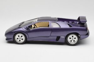 Lamborghini Diablo Violet Maisto 1:18 3028 Métal — image 4 sur 8