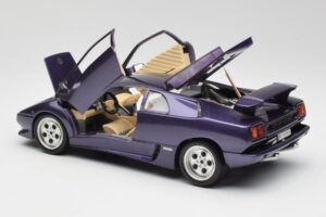 Lamborghini Diablo Violet Maisto 1:18 3028 Métal — image 5 sur 8