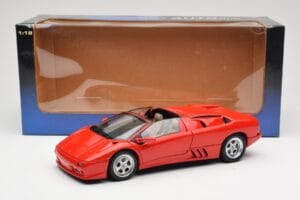 Lamborghini Diablo Roadster Rouge AUTOart 1:18 70091 Métal — image 8 sur 8