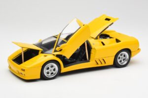Lamborghini Diablo Roadster Jaune AUTOart 1:18 70092 Métal — image 2 sur 8