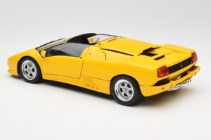 Lamborghini Diablo Roadster Jaune AUTOart 1:18 70092 Métal — image 7 sur 8