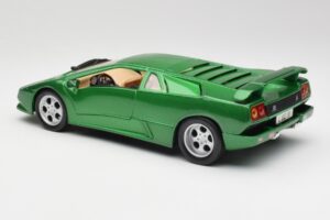 Lamborghini Diablo SE Vert Maisto 1:18 50303 Métal — image 7 sur 8