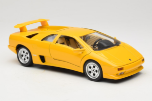 Lamborghini Diablo Jaune Bburago 1:18 3041 Métal — image 6 sur 8