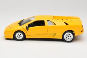 Lamborghini Diablo Jaune Tonka 1:18 09035 Métal — image 4 sur 8