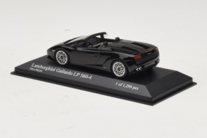Lamborghini Gallardo LP560-4 Spyder Noir Minichamps 1:43 400103830 Métal — image 3 sur 5