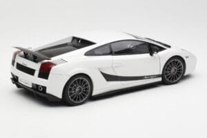 Lamborghini Gallardo Superleggera Monocerus Metallic Blanc AUTOart 1:18 74585 Métal — image 3 sur 8