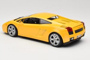Lamborghini Gallardo Jaune Maisto 1:18 31655 Métal — image 7 sur 8