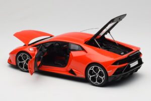 Lamborghini Huracan EVO Arancio Xanto AUTOart 1:18 79214 Composite — image 5 sur 8