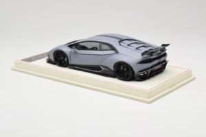 Lamborghini Huracan LB Performance x Novitec Torado Gris Davis & Giovanni 1:18 HURACAN001 Résine — image 5 sur 7