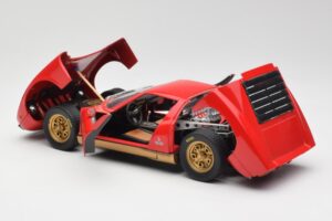 Lamborghini Miura Rouge Anson 1:18 30302 Métal — image 5 sur 8