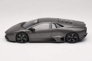 Lamborghini Reventon Matte Grey AUTOart 1:18 74591 Métal — image 4 sur 8
