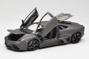 Lamborghini Reventon Matte Grey Bburago 1:18 18-11029 Métal — image 2 sur 8