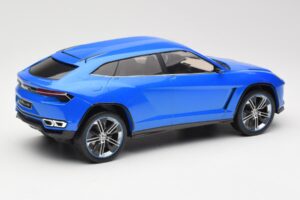 Lamborghini Urus Concept Blue Metallic MCG 1:18 MCG18020 Métal — image 2 sur 6