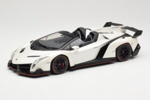 Lamborghini Veneno Roadster Blanc Avec Ligne Rouge Kyosho 1:18 C09502W Métal