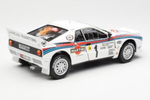 Lancia 037 Martini #1 W. Rohrl / C. Geistdorfer Winner Rally Monte Carlo 1983 Version de Nuit Kyosho 1:18 08306A Métal — image 3 sur 8