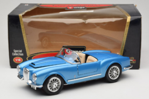 Lancia Aurelia B24 Spider Bleu Bburago 1:18 3010-M1 Métal — image 8 sur 8