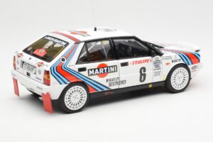 Lancia Delta HF 4WD #6 M. Biasion / T. Siviero Martini Rally Monte Carlo 1987 Kyosho 1:18 08960A Métal — image 3 sur 8