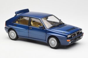 Lancia Delta HF Integrale Evo II Bleu Kyosho 1:18 08341BL Métal — image 6 sur 8