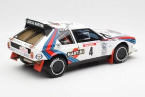 Lancia Delta S4 Martini #4 H. Toivonen / S. Cresto Rally Tour de Corse 1986 AUTOart 1:18 88620 Métal — image 3 sur 8