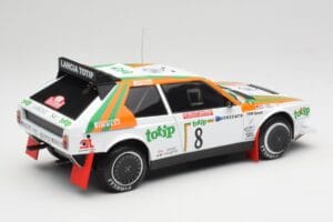 Lancia Delta S4 #8 D. Cerrato / G. Cerri Rally San Remo 1986 IXO 1:18 18RMC133 Métal — image 2 sur 6