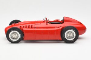 Lancia D50 F1 1954 CMC 1:18 M-175 Métal — image 3 sur 6