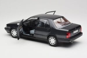 Lancia Thema Turbo 16V LX Serie II Noir Mitica 1:18 202010-D Métal — image 5 sur 8