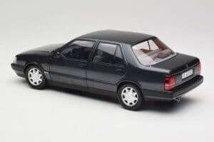 Lancia Thema Turbo 16V LX Serie II Noir Mitica 1:18 202010-D Métal — image 7 sur 8