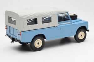 Land Rover Series II 109 Pick Up Closed Bleu MCG 1:18 MCG18094 Métal — image 2 sur 6